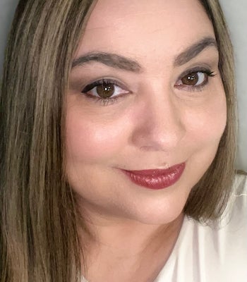 Portrait of Vickey Reyna, REALTOR.